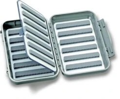 C&F 19 Row With Flip Waterproof Medium Fly Case - CF-25676 -Visserijmeesterwinkel CF 19 Row With Flip Waterproof Medium Fly Case CF 25676 CF 25676 product 1 24551