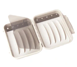 C&F Small Magnetic Waterproof Fly Case - CF-1255V